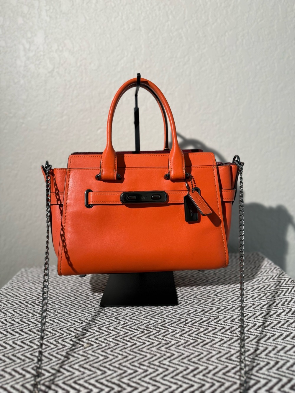 Coach Swagger 27 Mandarin Glovetanned Leather Satchel 12111 - 2017 - Picture 12 of 13